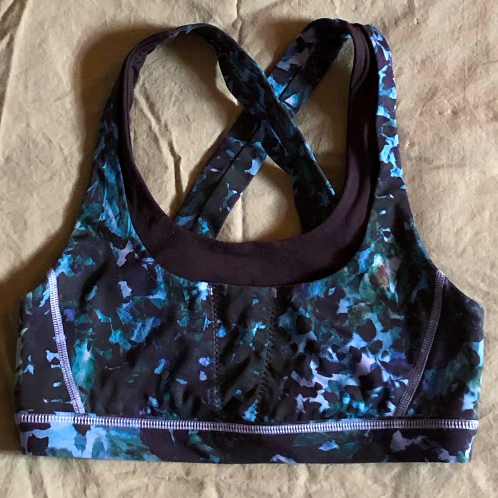 Lululemon Sports Bra Size 4